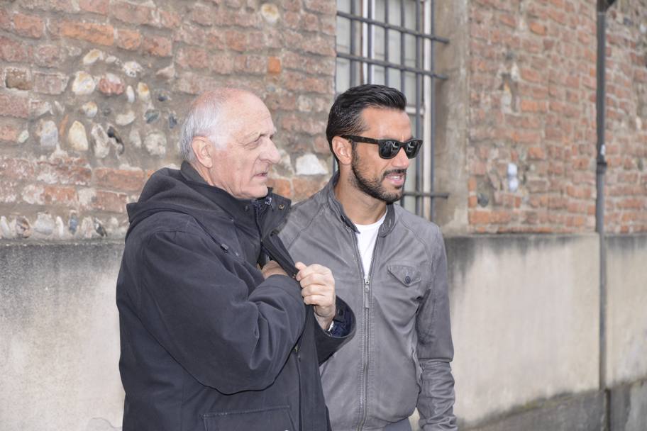 Quagliarella assieme al cappellano del Torino, don Aldo Rabino. Foto ufficio stampa Ostensione Sindone 2015